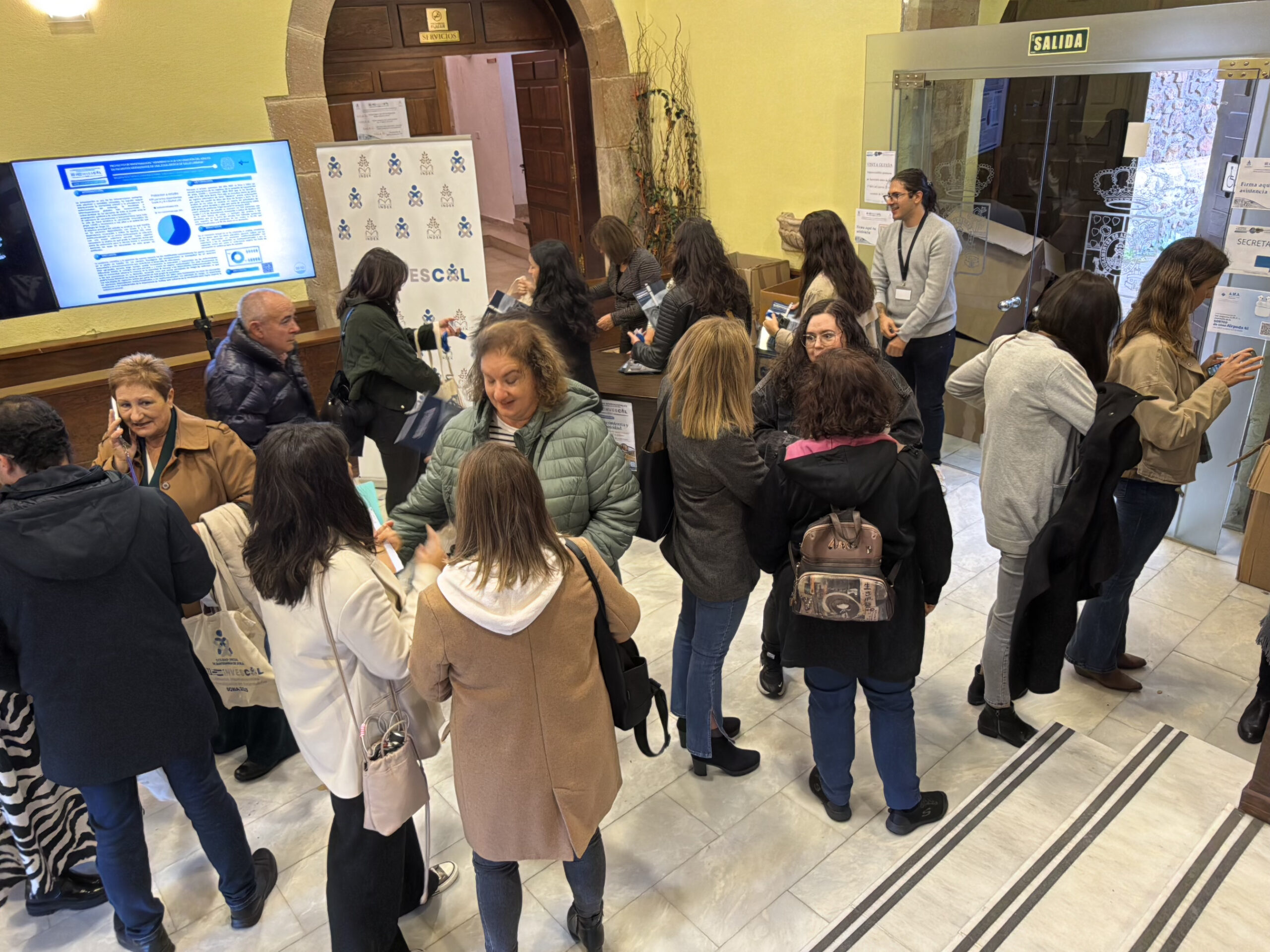 99c79ac3bd2cb928138ddd89a5d74d60cd08bcde4d955742a3d23723b95f911b-2